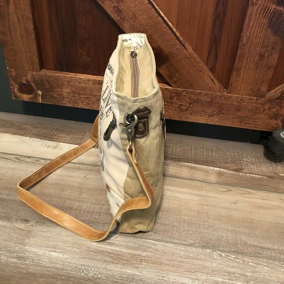 Live Love Junk shoulder bag purse upcycled - Picture 5 of 7